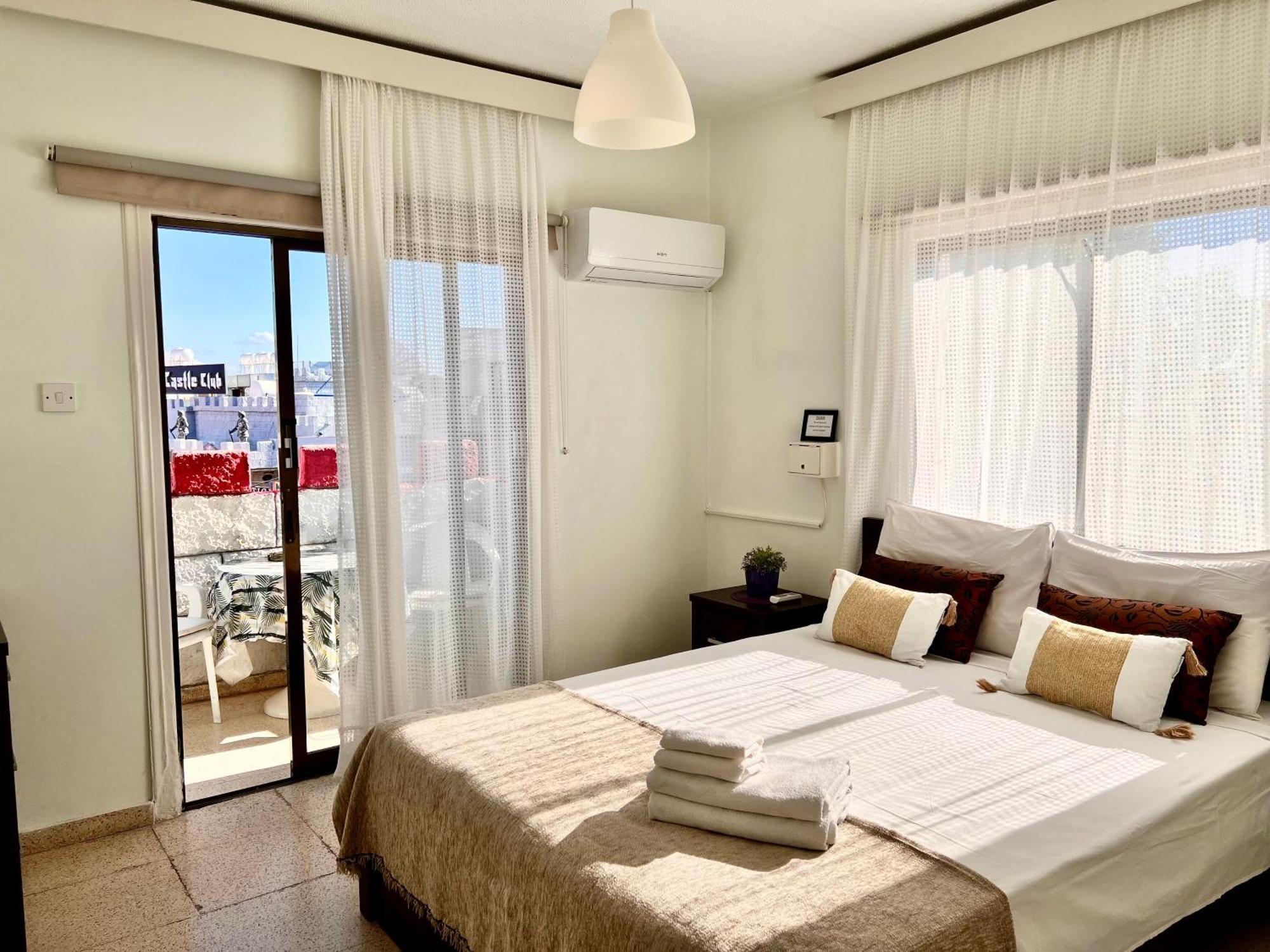 Apt On The Street Of Bars&Nightclubs In Ayia Napa 11 Apartment Exterior photo