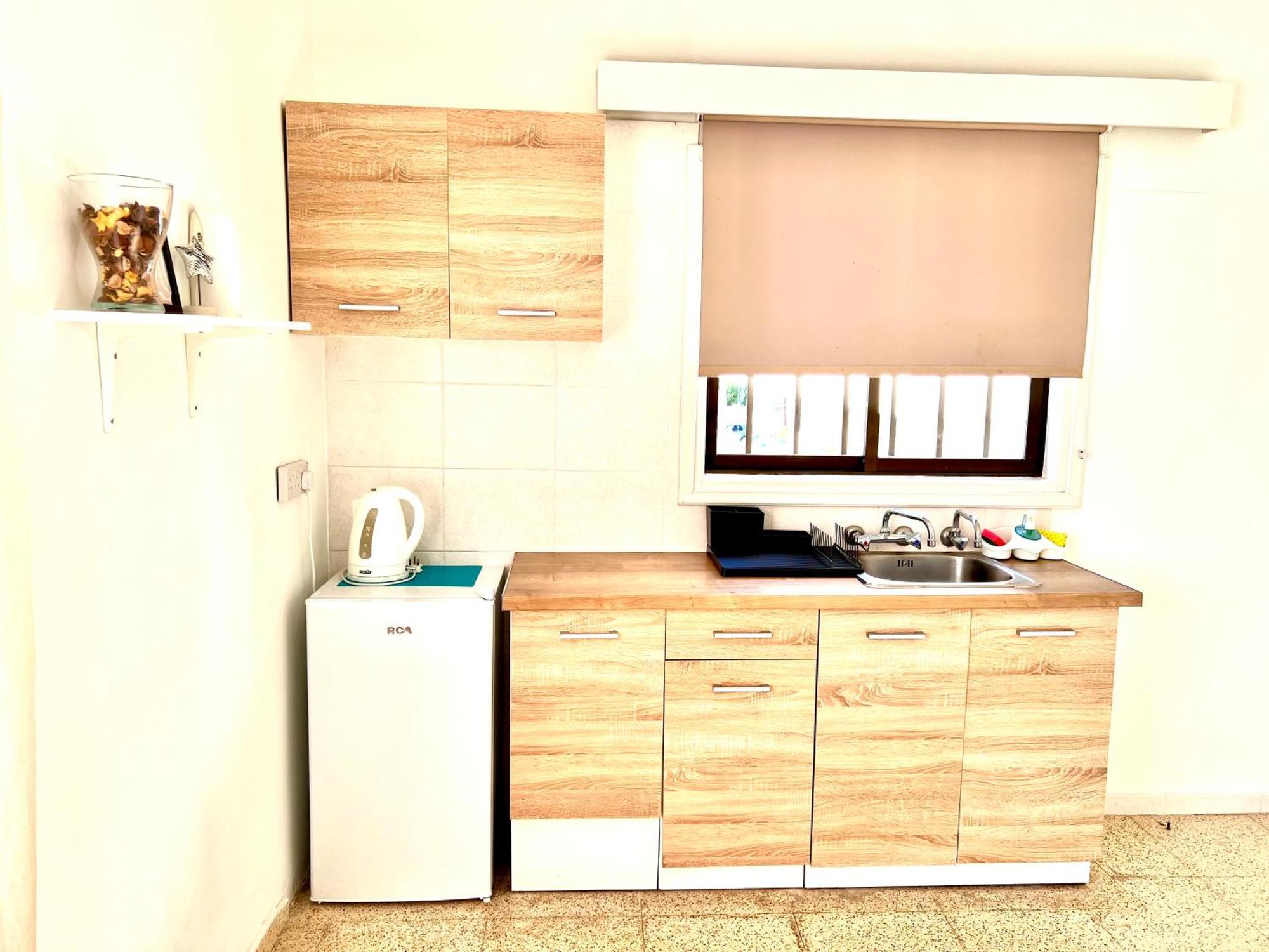 Apt On The Street Of Bars&Nightclubs In Ayia Napa 11 Apartment Exterior photo
